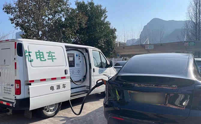 金水区汽车搭电