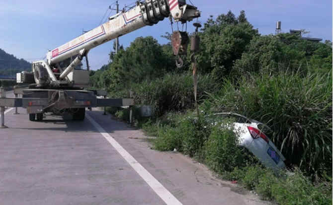 金水区重载吊车救援 金水区重载吊车救援